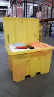 Öl-Notfallset verschliessbare Notfallbox 650 l (gelbe Box, weisser Inhalt)